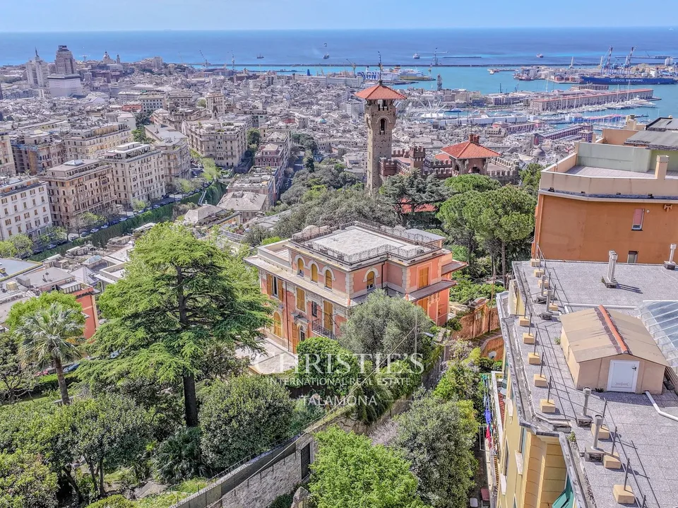 Historische Villa-Wohnung mit großzügigen Terrassen in Castelletto – Foto 6 von 13