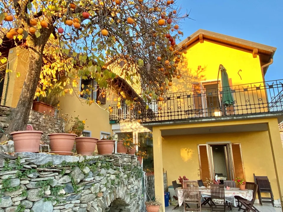 Large and renovated village house in a quiet and sunny location with lake view – photo 21 of 22
