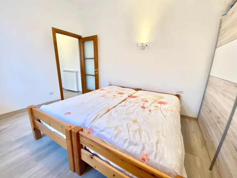 Large and renovated village house in a quiet and sunny location with lake view – photo 8 of 22
