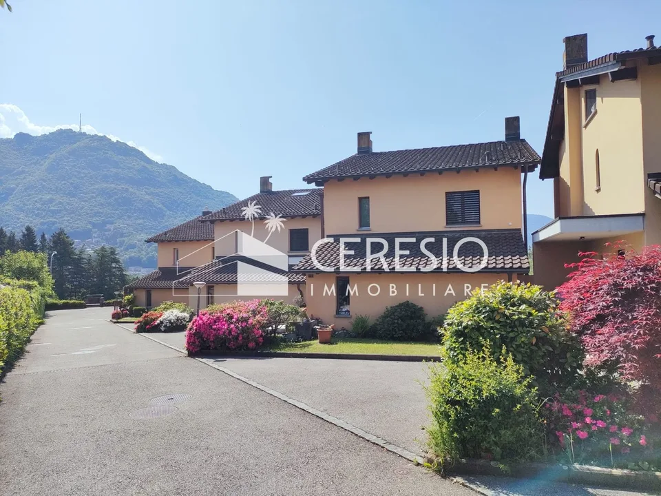 Haus in Gentilino - Collina d'Oro zum Verkauf