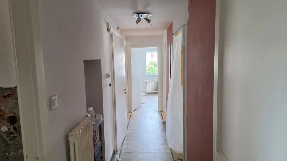 Gebäude mit 2 Wohnungen, einem Gewerberaum - 2 Schlafzimmern - 2 Parkplätzen und einer Garage/Terrasse im Zentrum des Dorfes – Foto 13 von 13