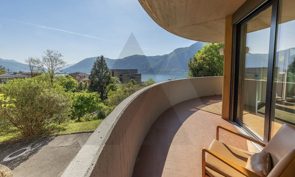 APPARTAMENTO RINNOVATO E ARREDATO CON VISTA LAGO – Foto 7 von 13