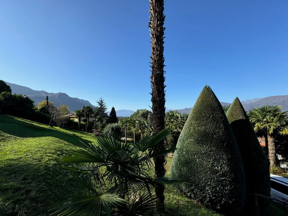 Casa unifamiliare ben curata in una posizione tranquilla e soleggiata con ELW e una vista mare da sogno – foto 14 di 16