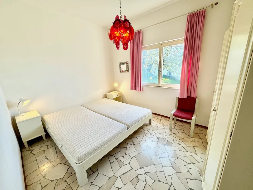 Casa unifamiliare ben curata in una posizione tranquilla e soleggiata con ELW e una vista mare da sogno – foto 7 di 16