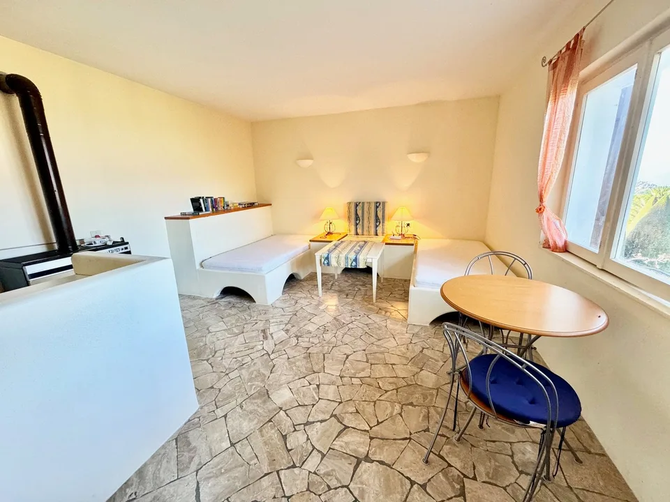Casa unifamiliare ben curata in una posizione tranquilla e soleggiata con ELW e una vista mare da sogno – foto 11 di 16