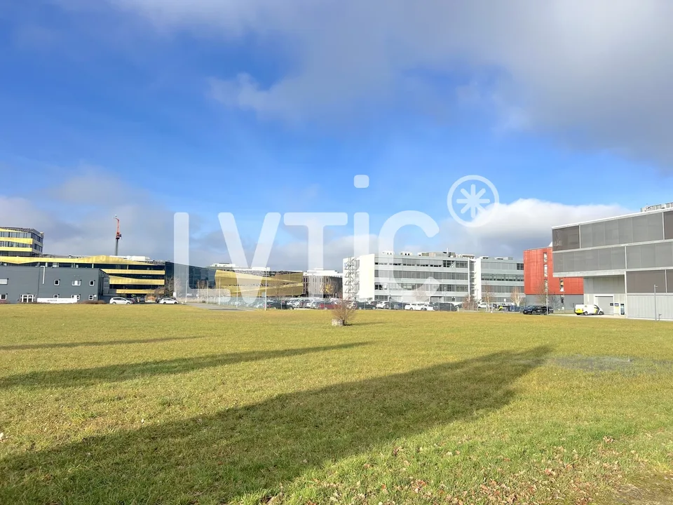 Terreno industriale di 10'650 m2 in vendita a Yverdon-les-Bains