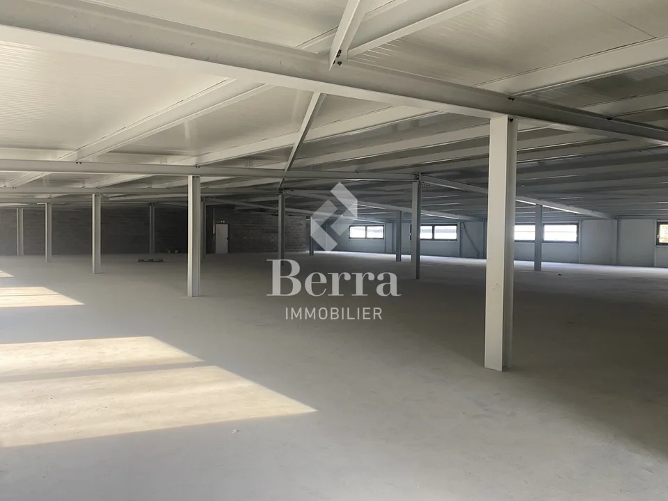Nouvelle halle commerciale/industrielle à Fully !