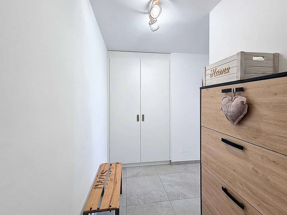 Elegantes 3.5-Zimmer-Wohnung im contemporary Stil, nur zwei Schritte vom Lac de Joux entfernt