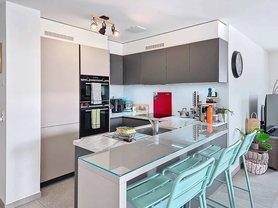 Elegantes 3.5-Zimmer-Wohnung im contemporary Stil, nur zwei Schritte vom Lac de Joux entfernt