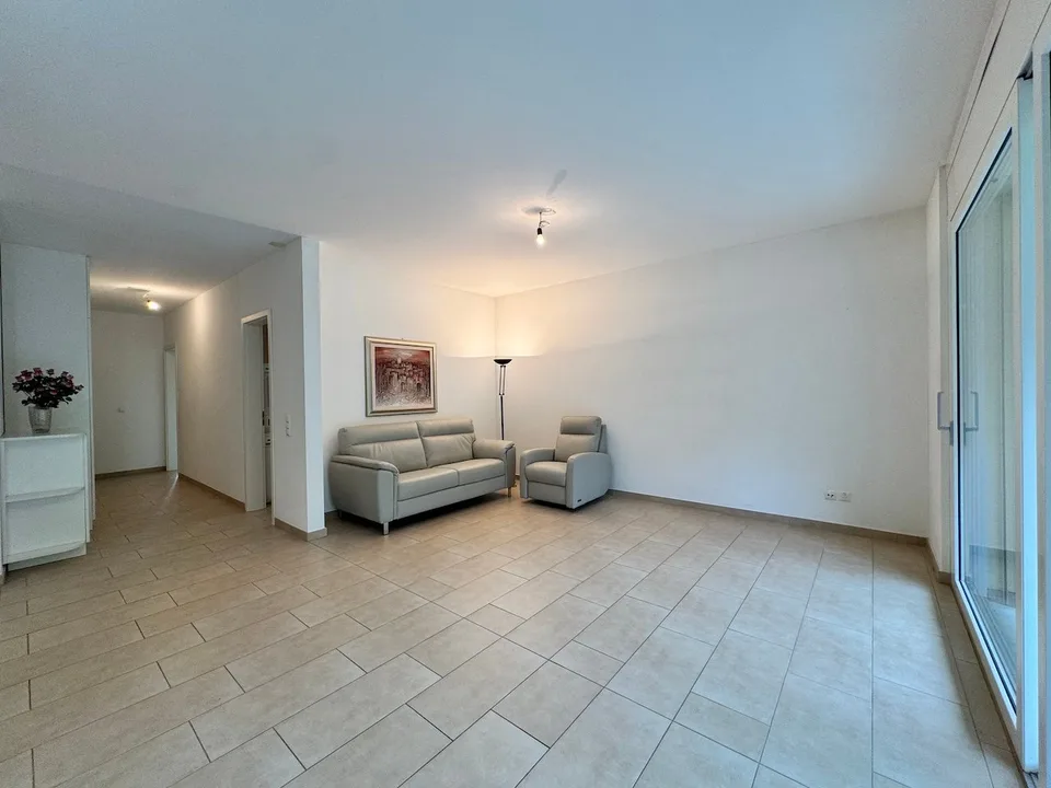 Geräumige 3.5-Zimmer-Wohnung mit Garten