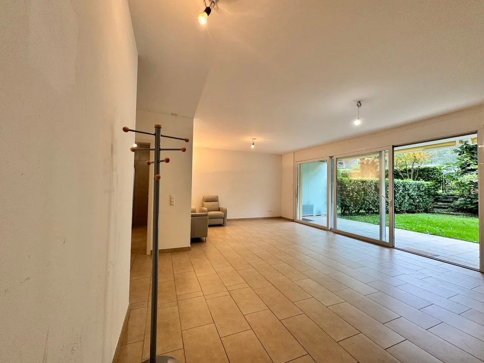 Geräumige 3.5-Zimmer-Wohnung mit Garten