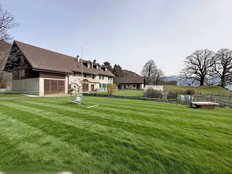 Rural rénové avec 3 appartements