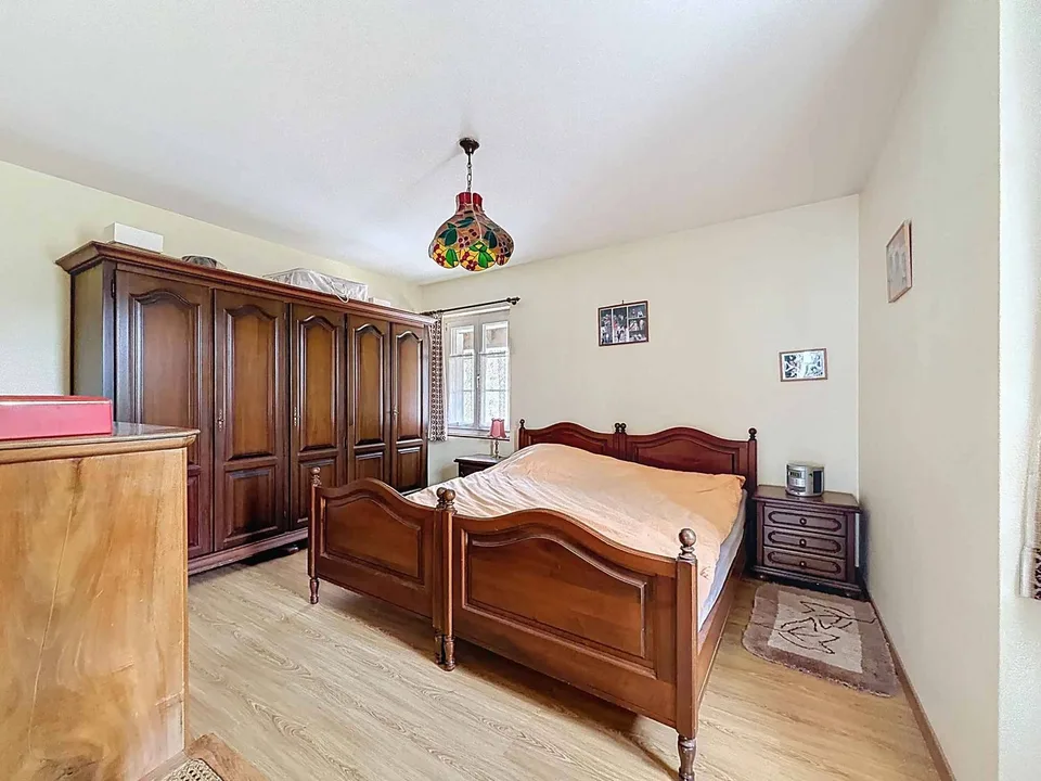 Ländliches renoviertes Haus mit 3 Wohnungen