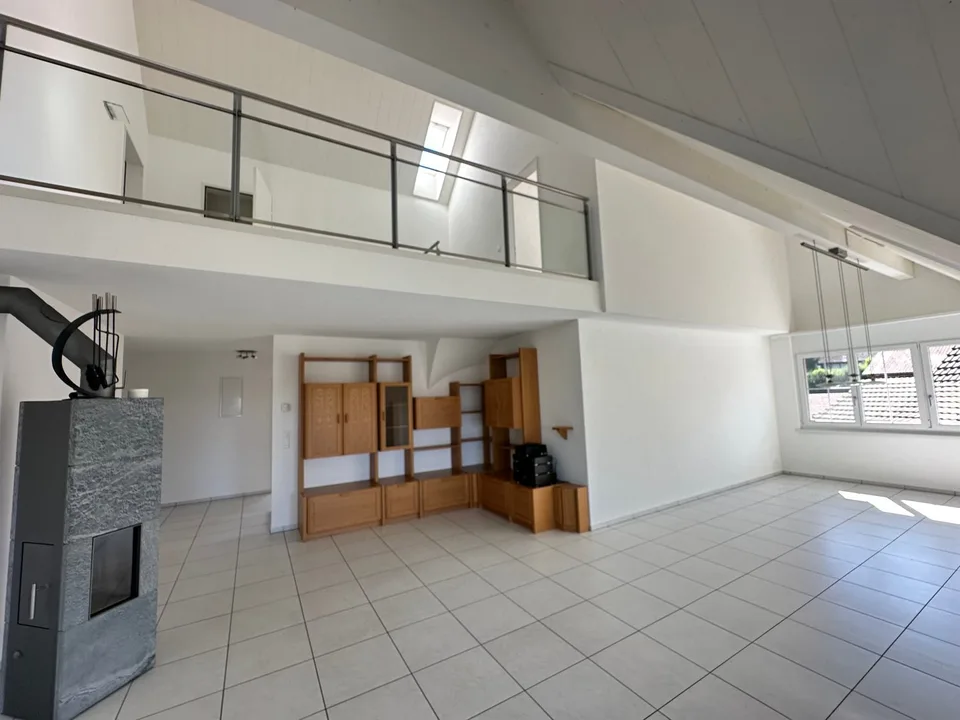 Appartement de maisonnette exclusif de 5,5 pièces avec panorama alpin à Hittnau