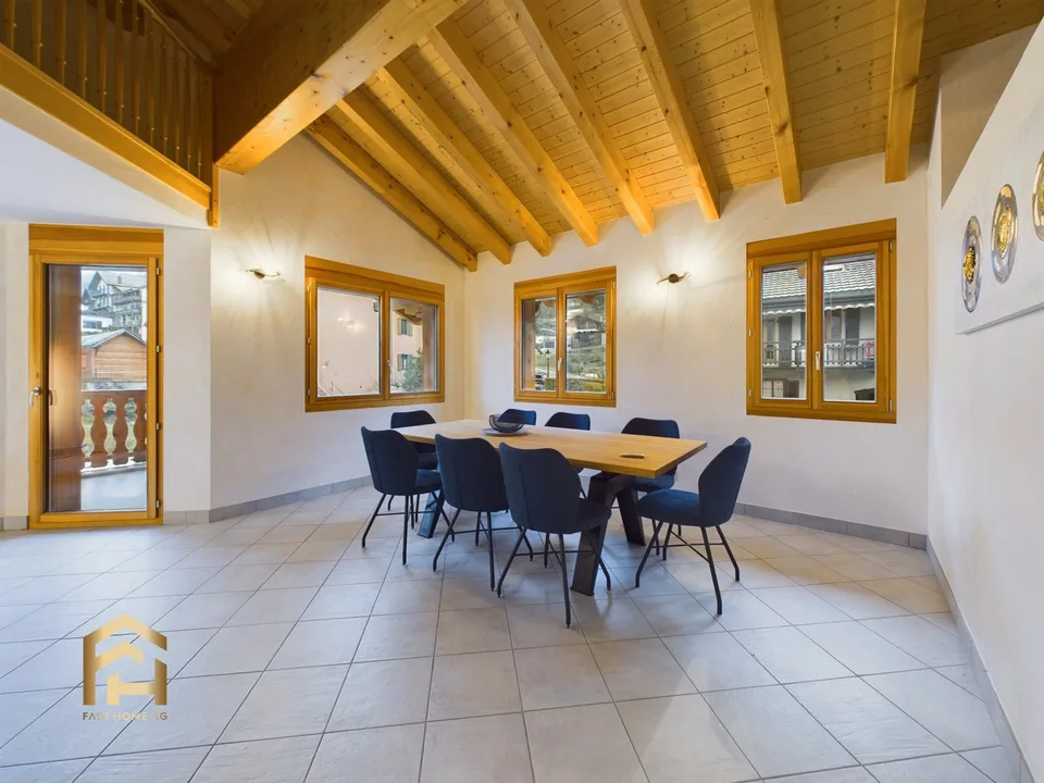Exklusives Dachgeschoss-Duplex-Apartment mit 5.5 Zimmern