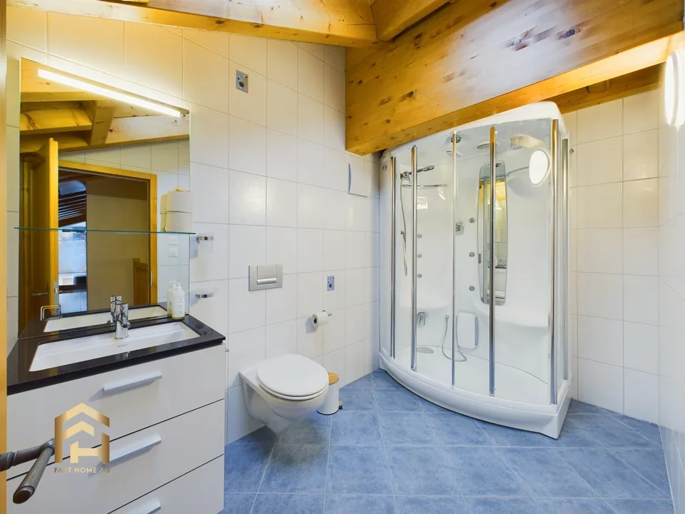 Exklusives Dachgeschoss-Duplex-Apartment mit 5,5 Zimmern – Foto 11 von 13