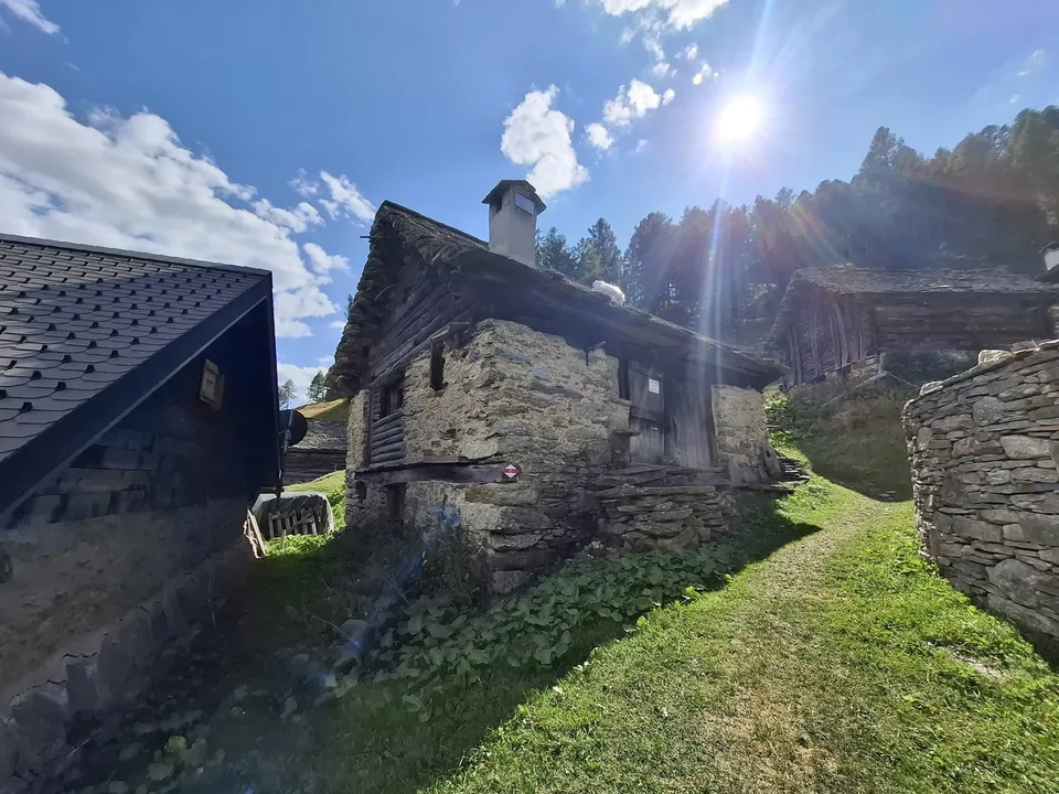 Verkauf von Rustico in den Bergen von Semione zur Renovierung