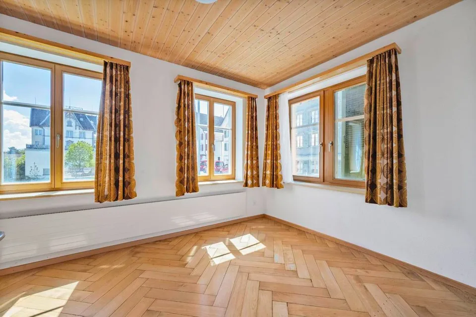 HISTORISCHES MEHRFAMILIENHAUS MIT BODENSEEBLICK