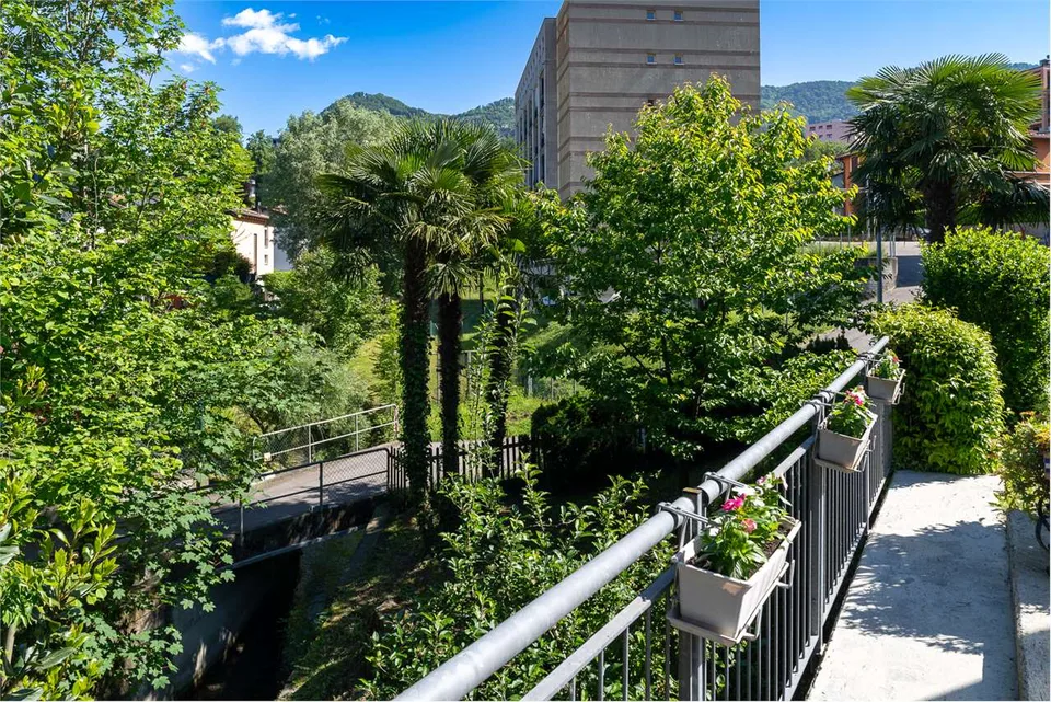Vacallo: casa contigua con giardino privato – foto 3 di 13