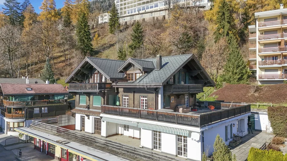 A rénover! Spacieux appartement avec terrasse et jardin