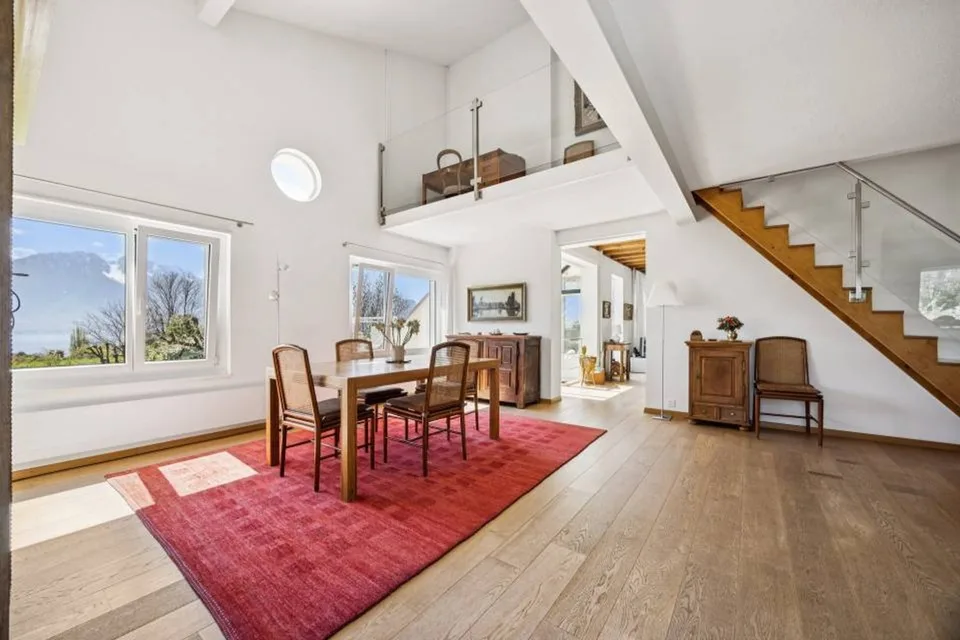 Elegante Villa mit Panoramablick auf den Genfersee in einem bevorzugten Viertel