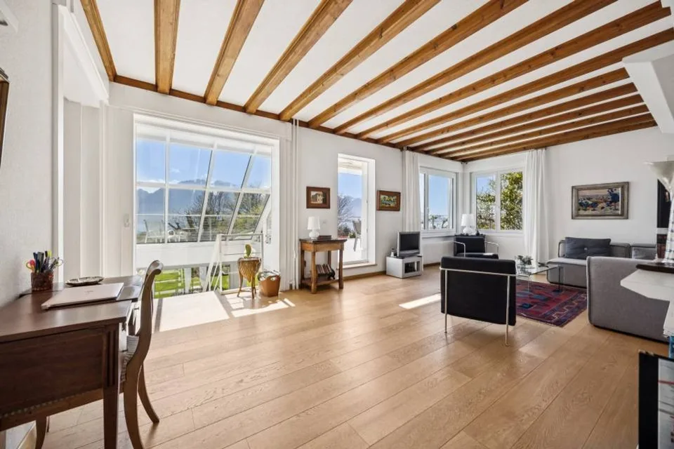 Elegante Villa mit Panoramablick auf den Genfersee in einem bevorzugten Viertel