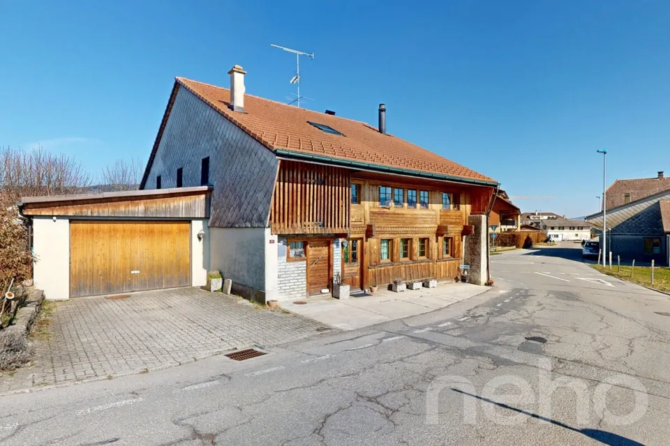 Maison spacieuse à fort potentiel dans un cadre paisible
