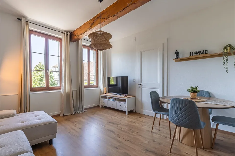 Building with 5 apartments just a few steps from the city center