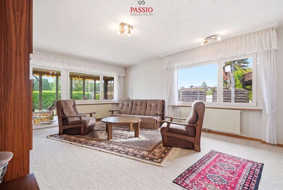 Casa unifamiliare affascinante con riserva di terreno edificabile su un terreno di 1'386 m²