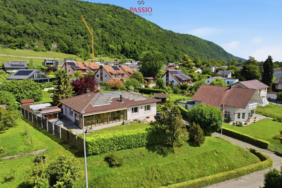 Casa unifamiliare affascinante con riserva di terreno edificabile su un terreno di 1'386 m²