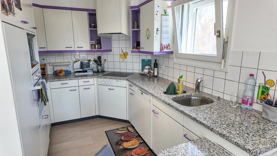 Laboratorio professionale e abitazione in zona industriale