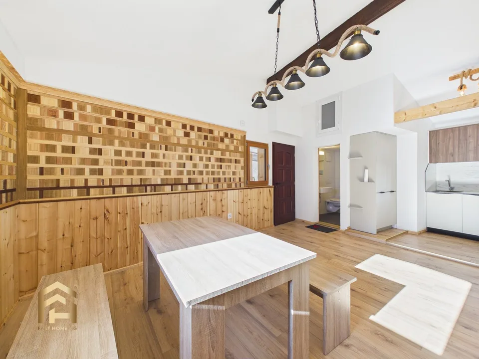 Casa vallesana completamente rinnovata con due unità abitative separate