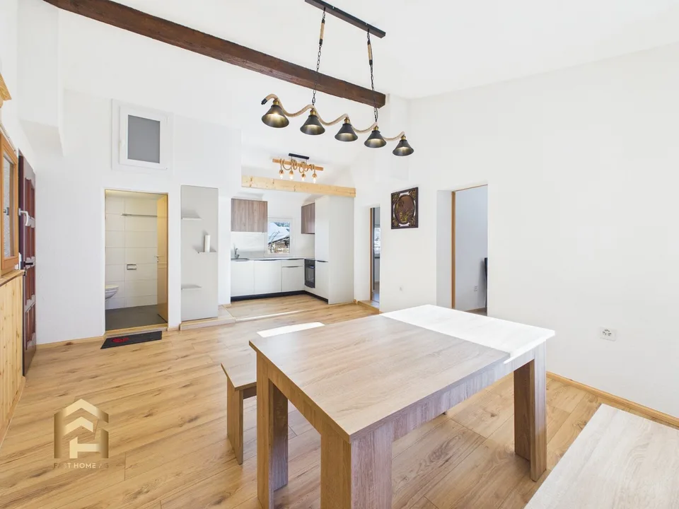 Casa vallesana completamente rinnovata con due unità abitative separate