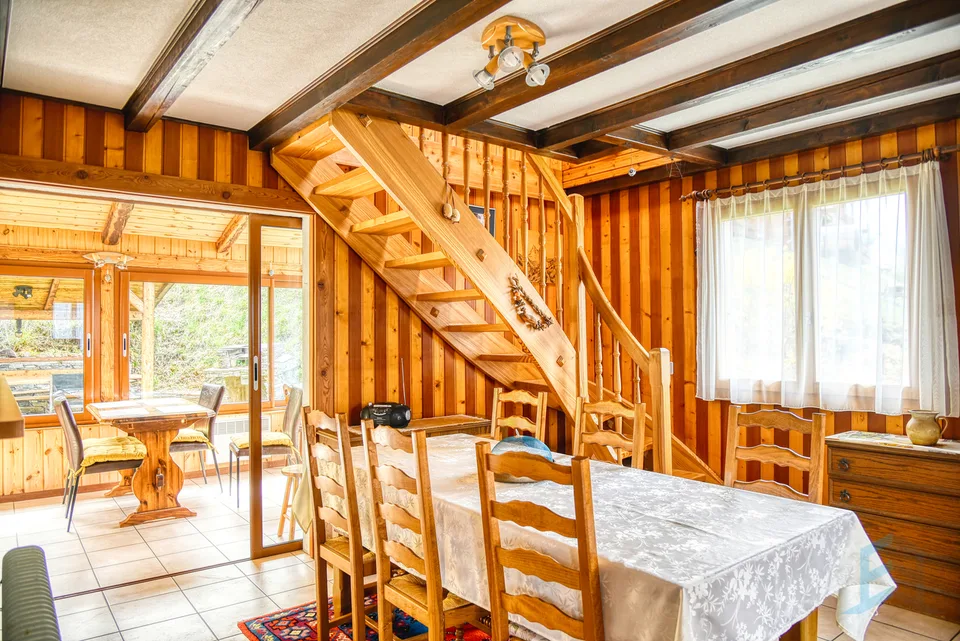 ESCLUSIVITÀ Magnifico chalet 4 ½ locali con vista panoramica a Erdesson