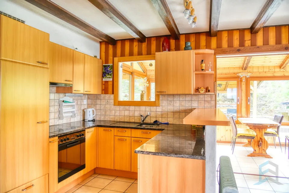 ESCLUSIVITÀ Magnifico chalet 4 ½ locali con vista panoramica a Erdesson