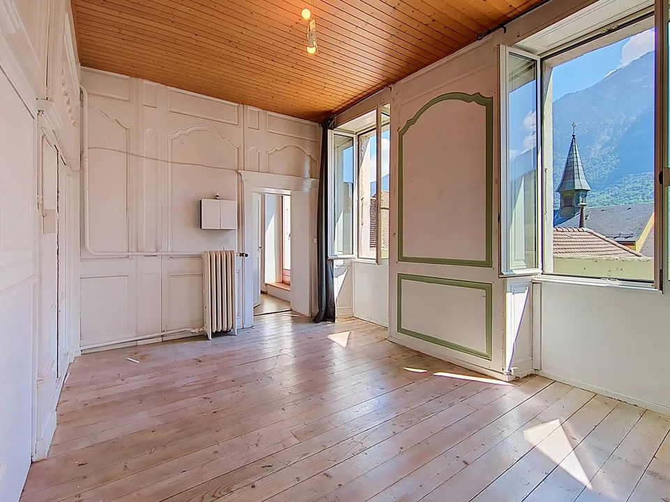 Charmante 4,5-Zimmer-Wohnung mit Balkon im Herzen von St. Maurice – Foto 6 von 12
