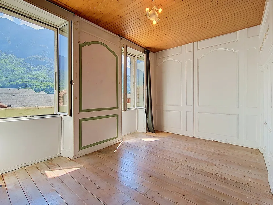 Charmante 4,5-Zimmer-Wohnung mit Balkon im Herzen von St. Maurice – Foto 7 von 12