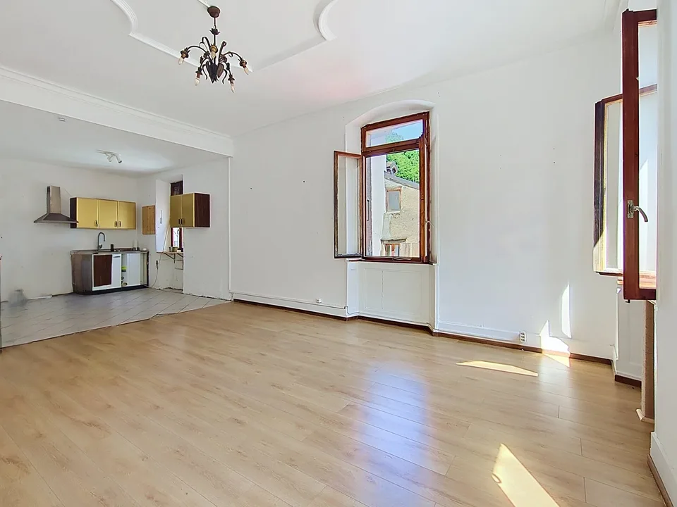 Charmantes 4.5-Zimmer-Wohnung mit Balkon im Herzen von St-Maurice
