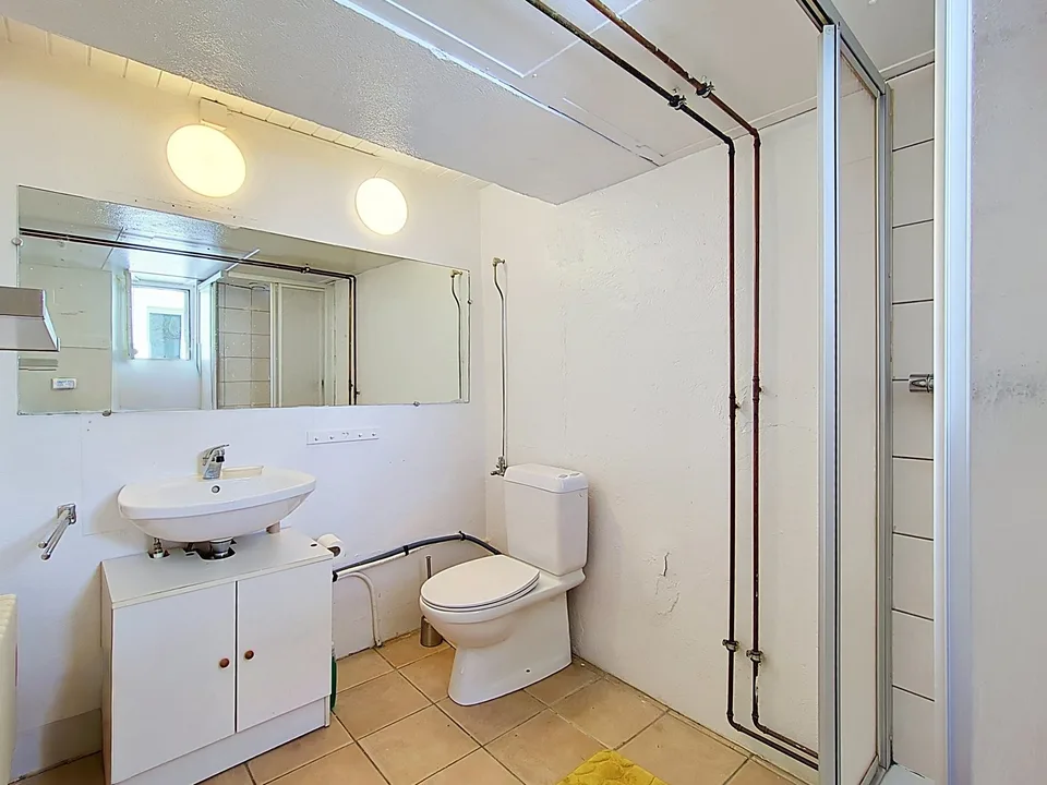 Charmante 4,5-Zimmer-Wohnung mit Balkon im Herzen von St. Maurice – Foto 8 von 12