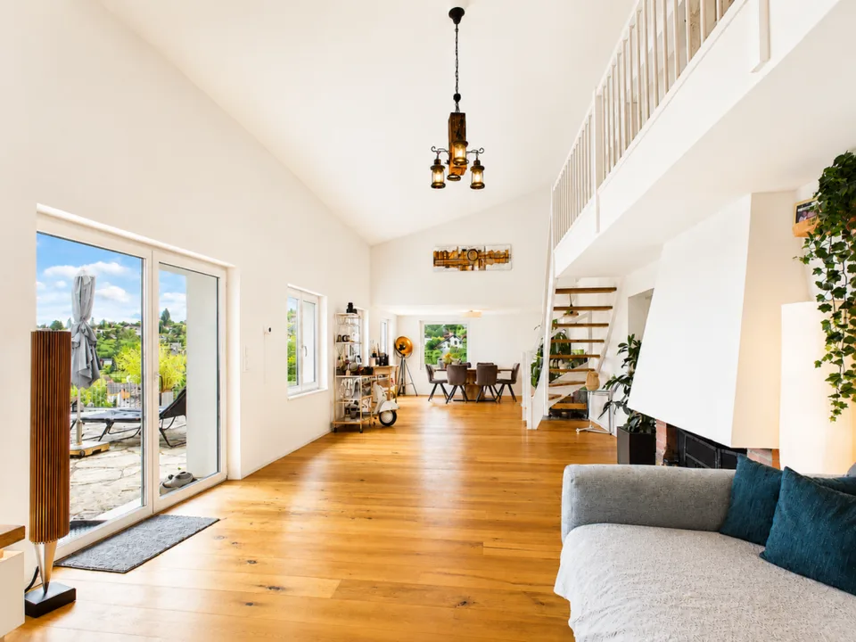 Seltene Gelegenheit! Modernes Einfamilienhaus mit Traumhafter Weitsicht, Wellnessbereich und viel Luxus