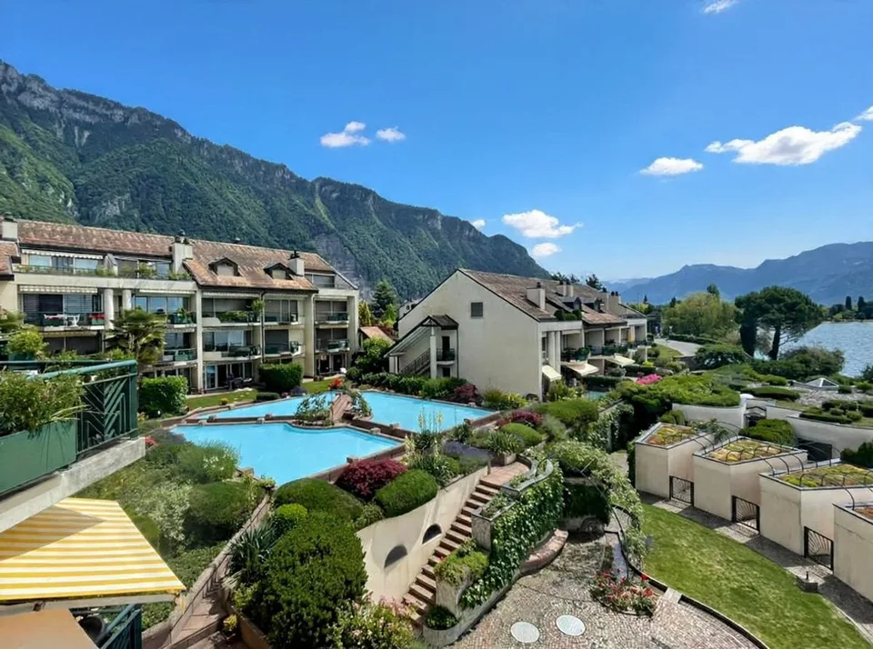 SCHÖNE 4,5-ZIMMER-WOHNUNG AM SEE MIT SEHR SCHÖNEM PANORAMABLICK
