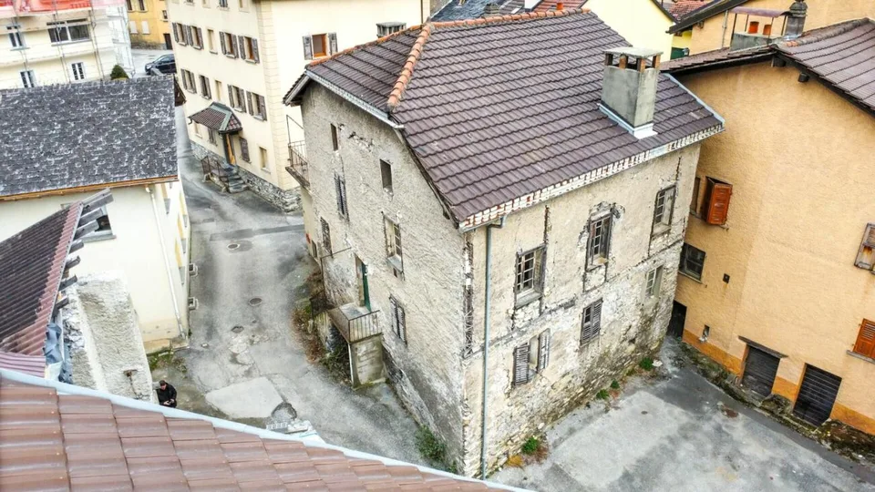Casa multi-appartamenti 10 locali ad Ardon