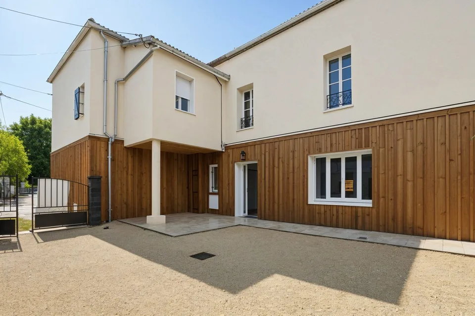 Characterful, completely renovated multi-family house – 203 m² – Ideal as a capital investment