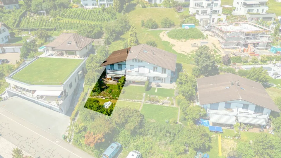 Casa a schiera di 4,5 locali con grande giardino e vista panoramica