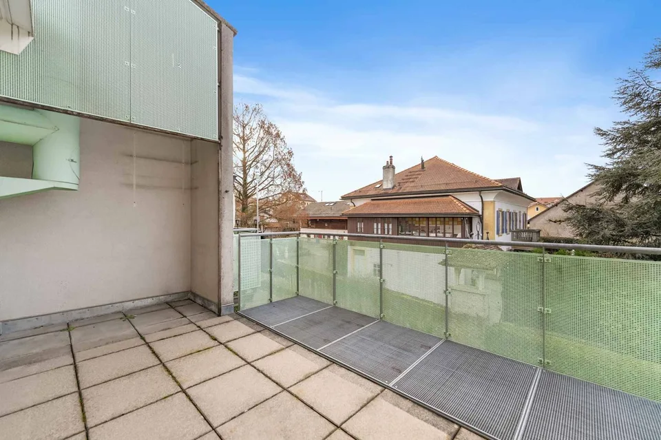 SPACIOUS 4.5-ROOM TRIPLEX IN CHAVORNAY – photo 12 of 13