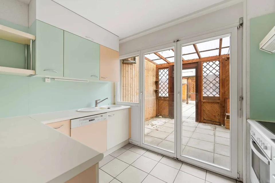 GERÄUMIGES 4.5-ZIMMER-TRIPLEX IN CHAVORNAY