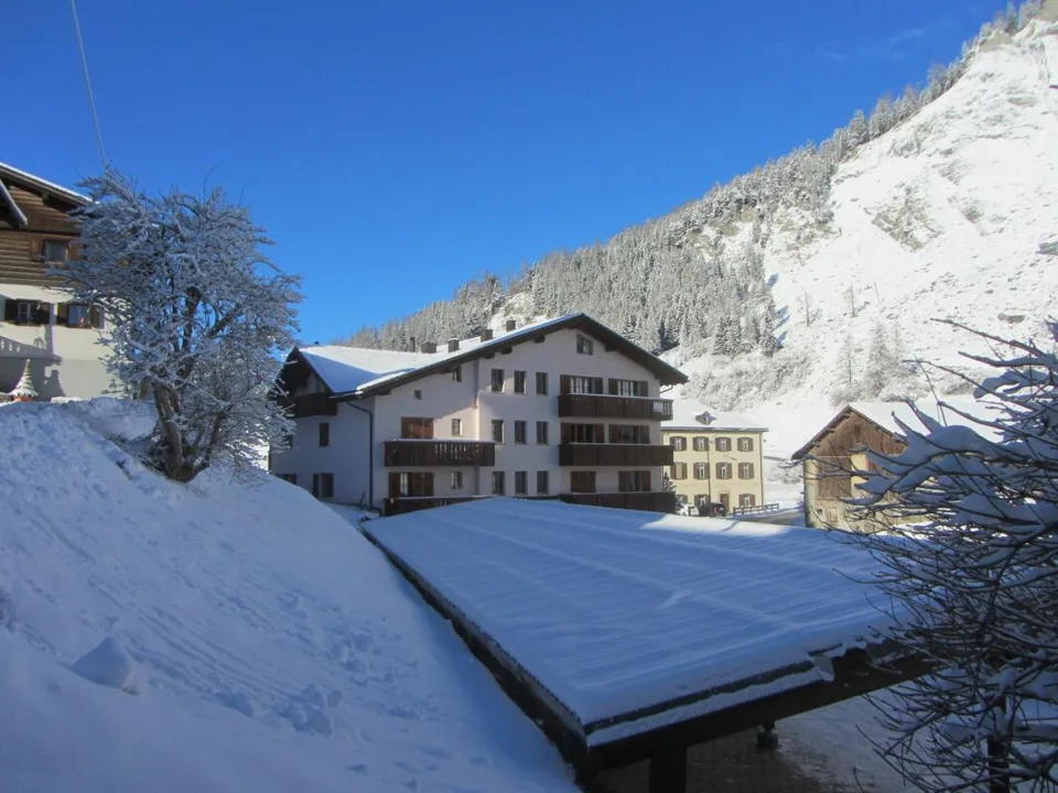 KLEINES BIJOU IM HERZEN GRAUBÜNDENS – Foto 12 von 13