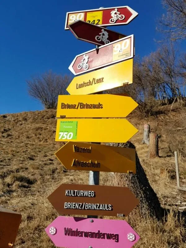 KLEINES BIJOU IM HERZEN GRAUBÜNDENS – Foto 13 von 13