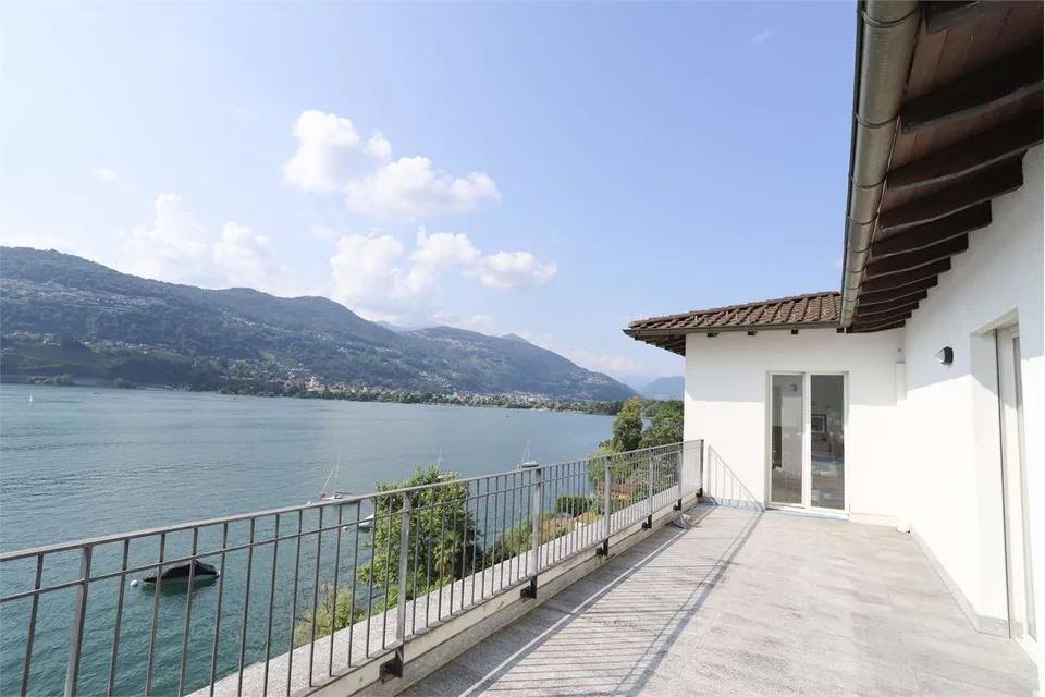 Villa mit Seeblick in Montagnola
