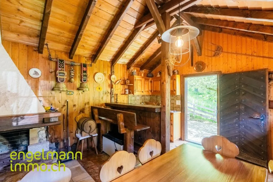Ancienne ferme de 2 appartements avec grand terrain constructible / Ehemaliges Bauernhaus mit 2 Wohnungen und Bauparzelle – foto 14 di 15